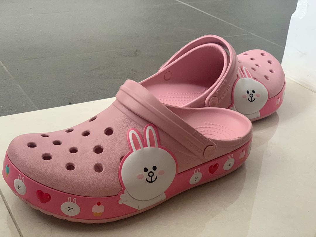 crocband line friends clog