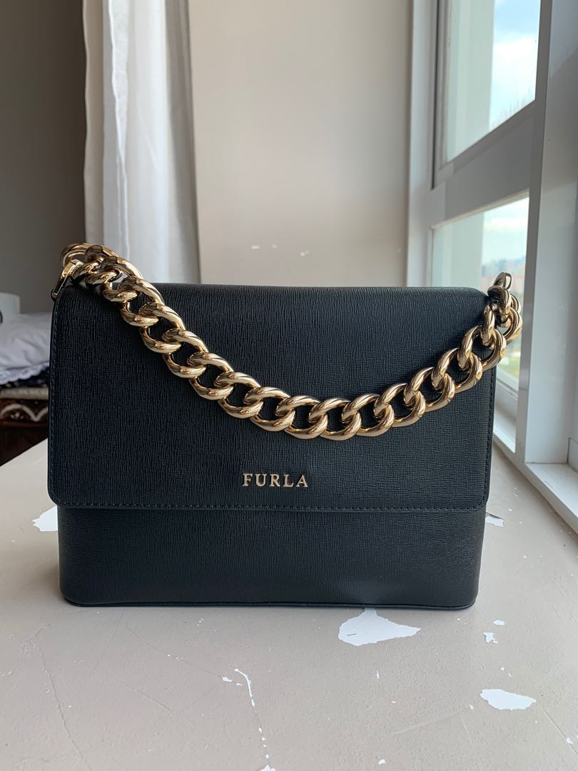 Furla store gaya bag