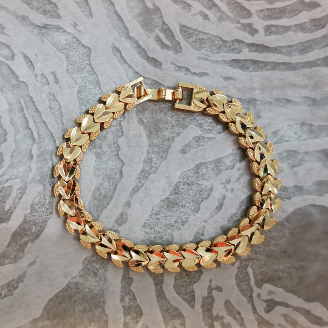 Gelang Bulir Padi Lapis Emas 24k Fesyen Wanita Perhiasan Di Carousell Harga emas per gram 30 hari terakhir sumber: gelang bulir padi lapis emas 24k
