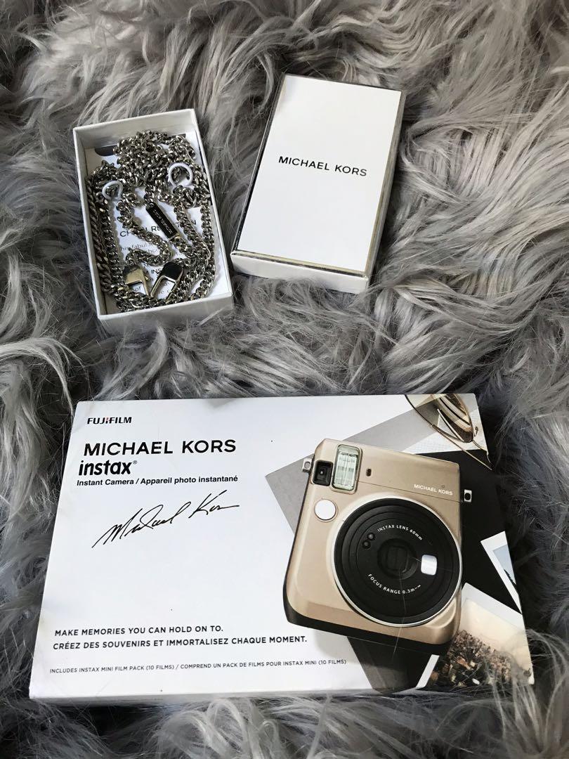 Inhibit snowman Disorder Limited Edition Fujifilm INSTAX Mini 70 x MICHAEL KORS Designer Instant  Camera with Chain, Photography, Cameras on Carousell