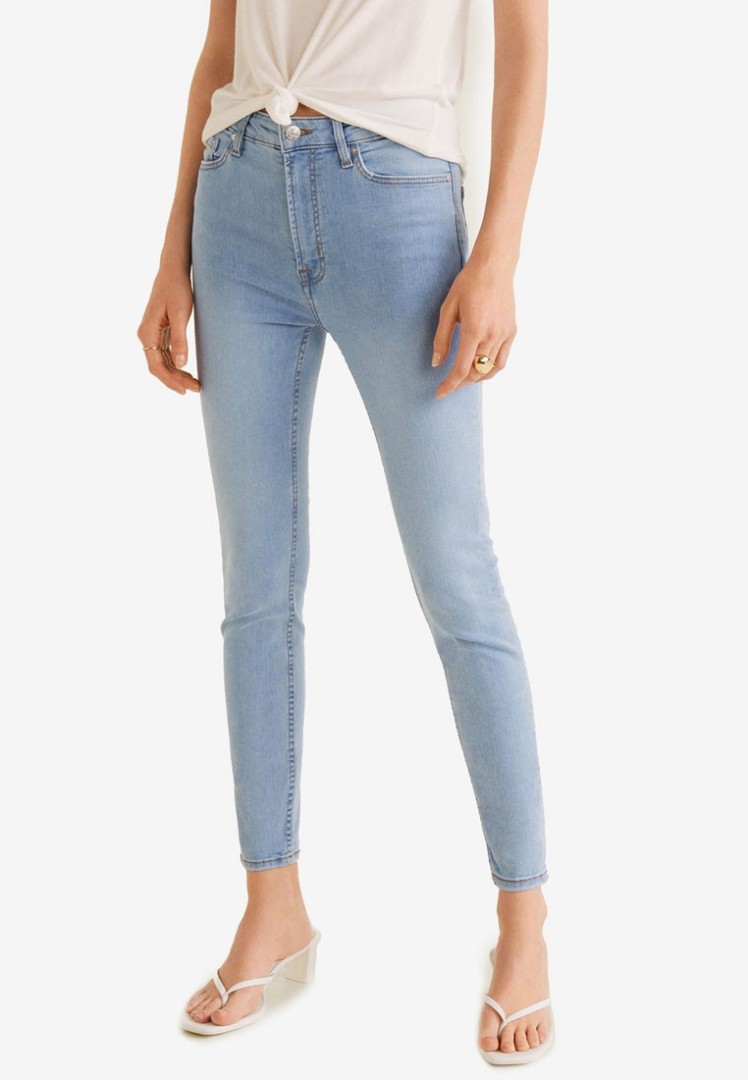 MANGO NOA JEANS LIGHT BLUE, Fesyen 
