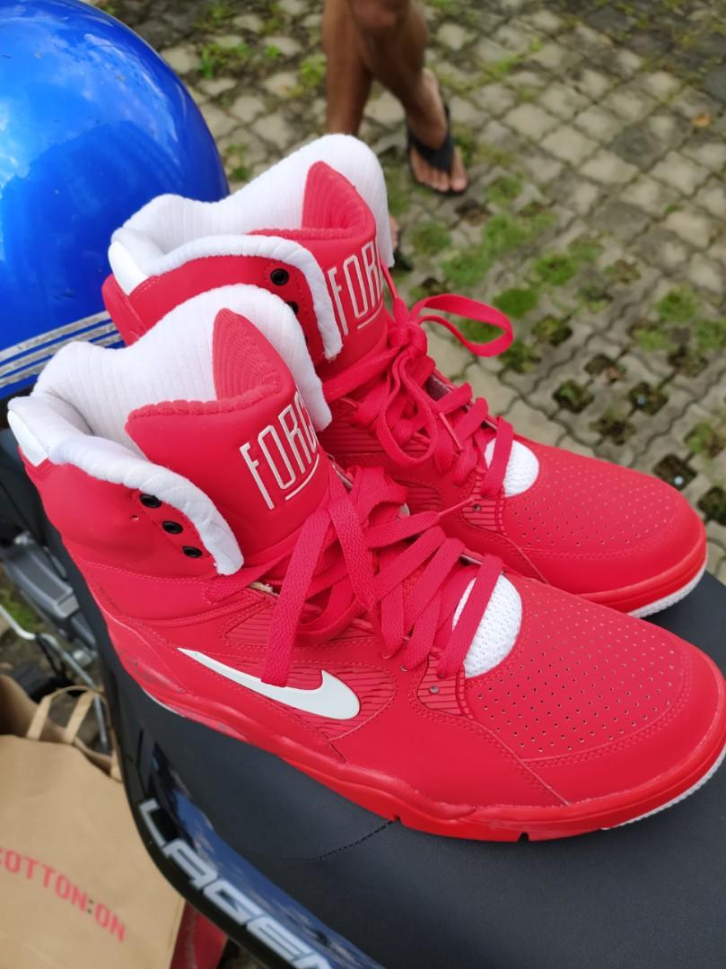 Nike high cut basketball shoes best sale