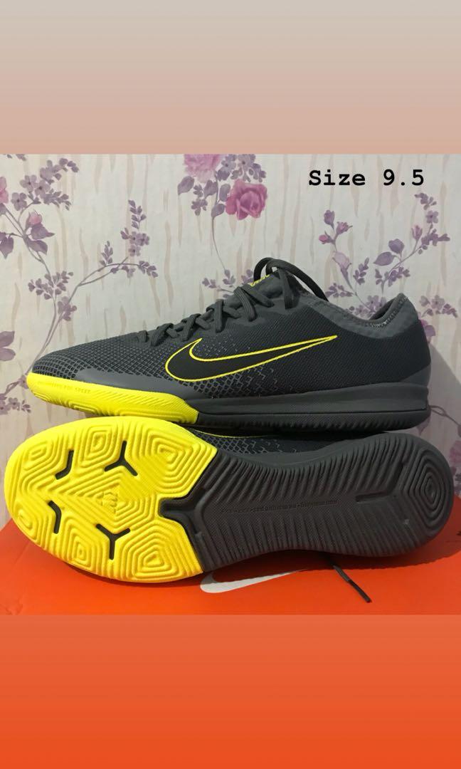 nike shoes for women price