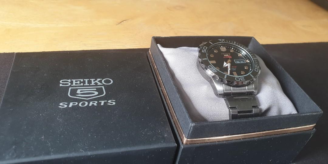 Seiko 5 limited edition SRPA33K1, Mobile Phones \u0026 Gadgets, Wearables \u0026  Smart Watches on Carousell