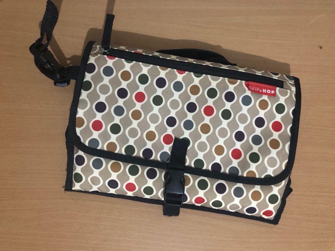 skip hop portable changing pad