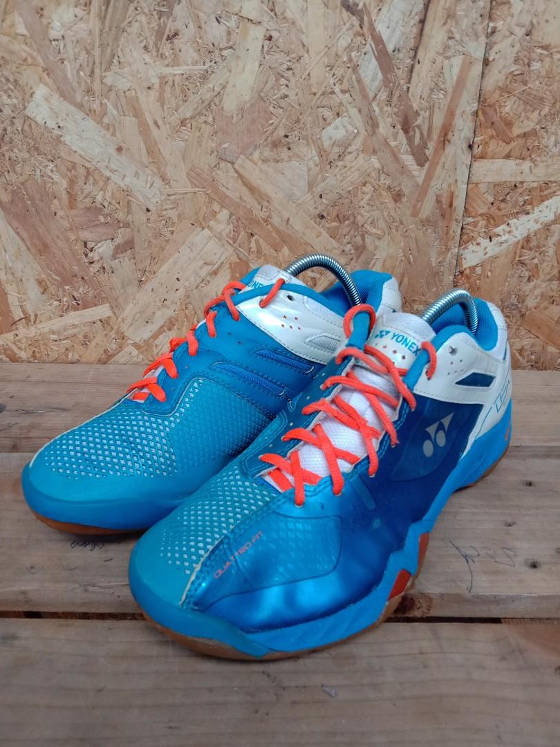 Yonex power cushion quattro fit store