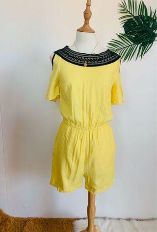 Romper yelllow