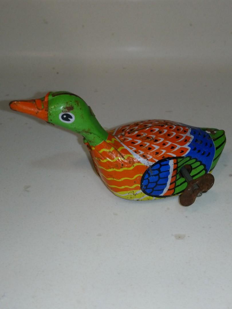 60 70年代鐵皮上鍊鴨仔玩具 古董收藏 古董收藏 Carousell