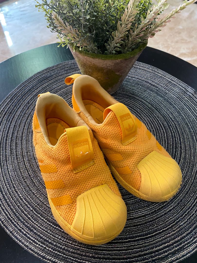 Adidas superstar hot sale kids yellow
