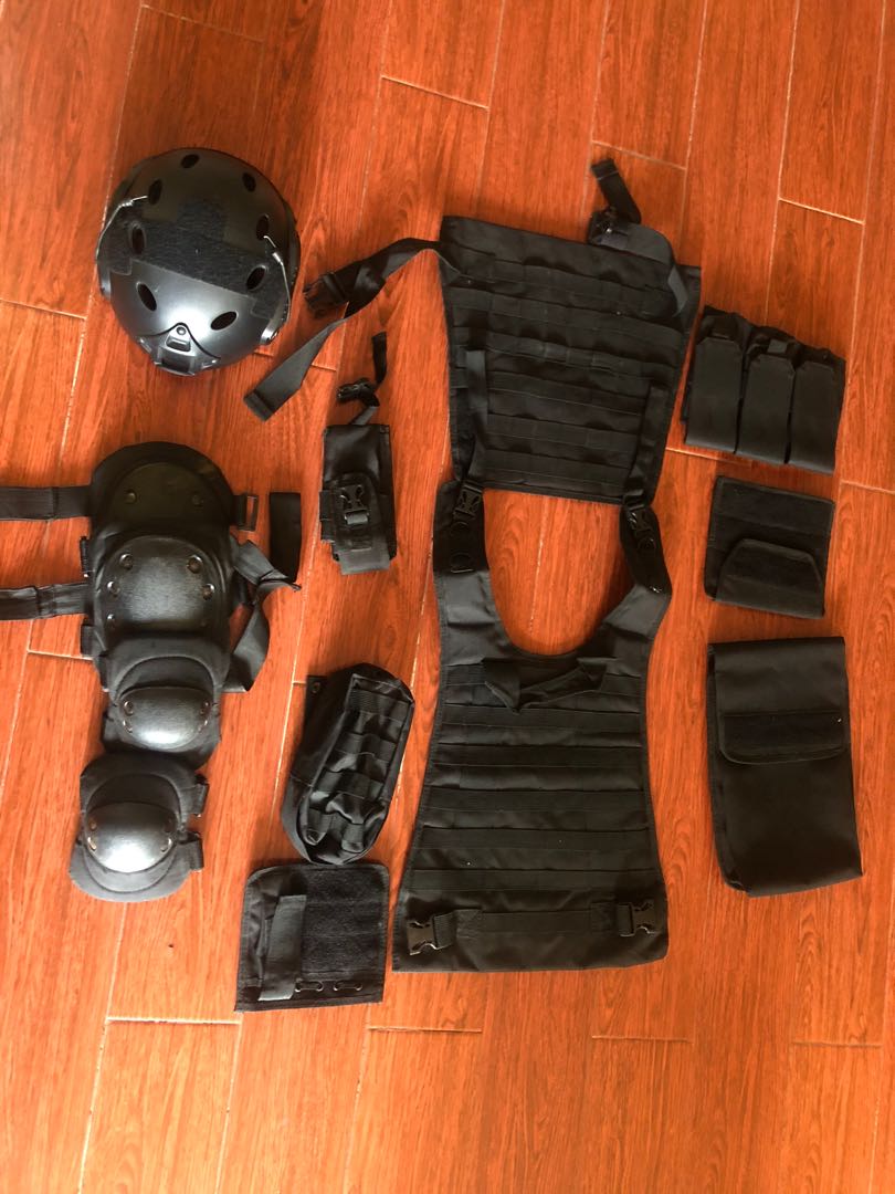Airsoft gear vest helmet on Carousell