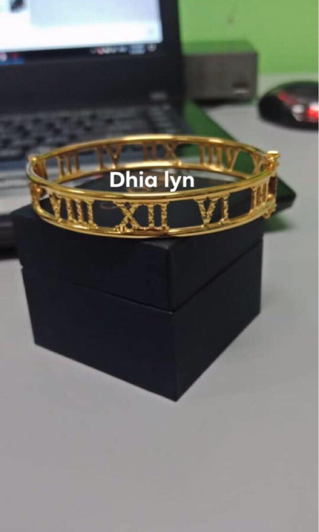 Roman bangle sale 916