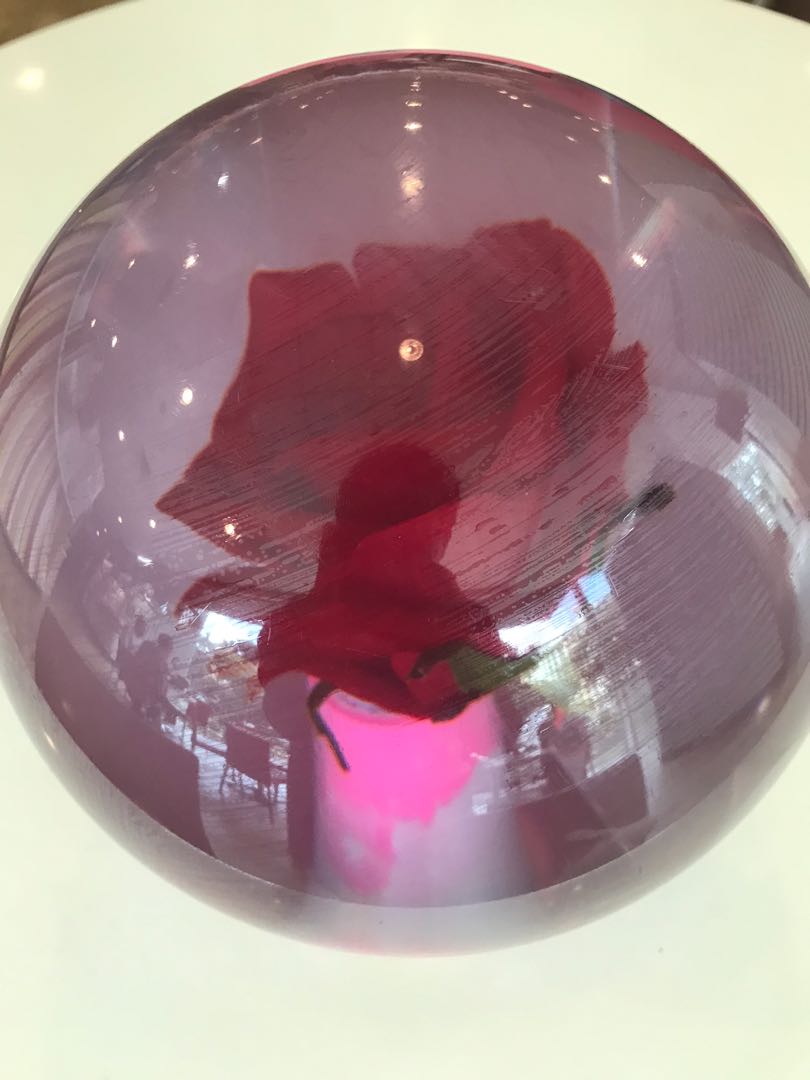 Bowling ball clear red rose, Sports Equipment, Sports & Games