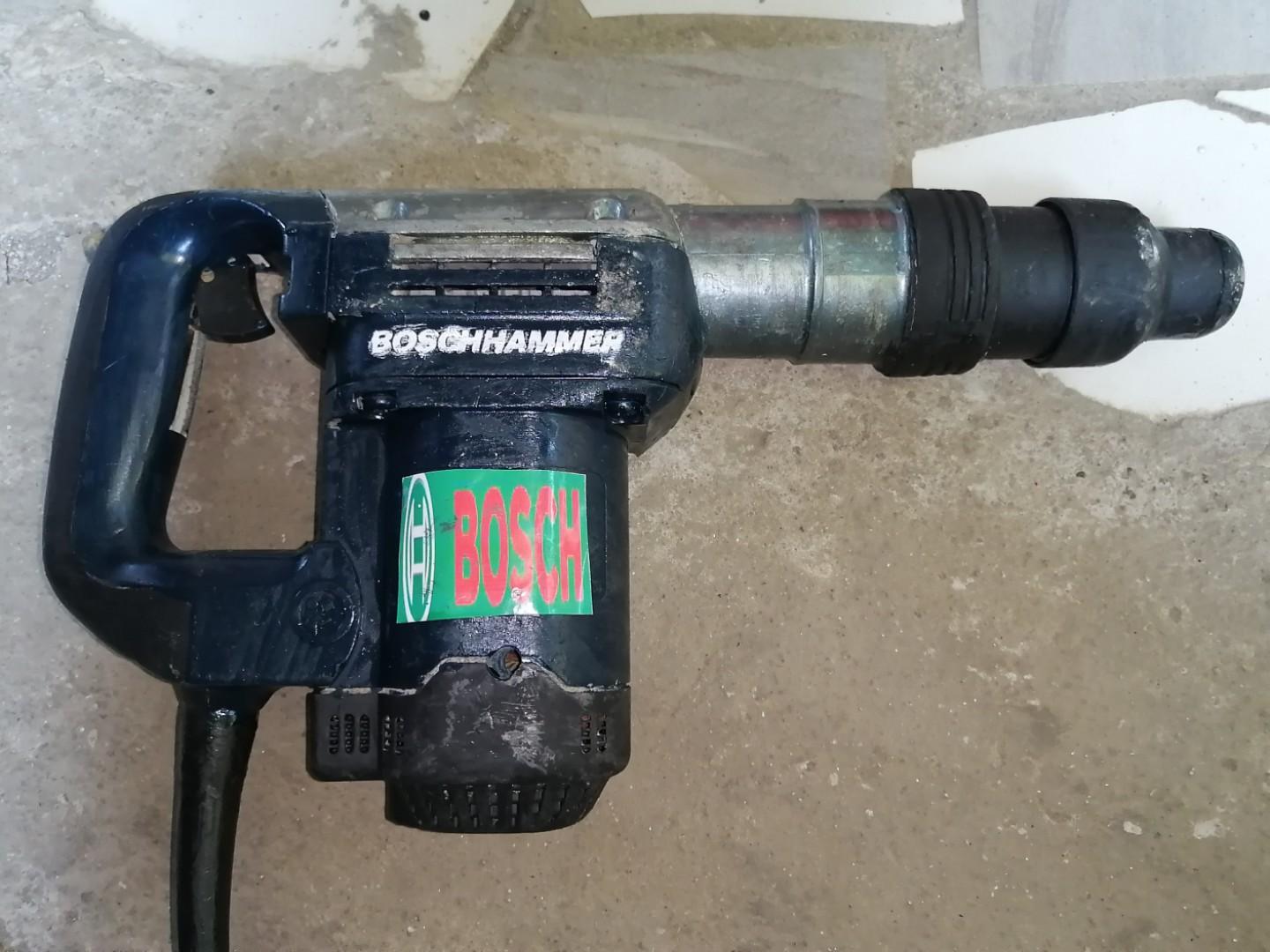 CLASSIC ORIGINAL GENUINE BOSCH DEMOLITION CHIPPING HAMMER SDSMAX 1050W