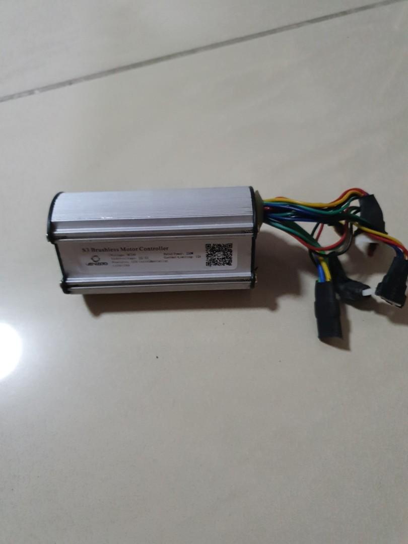 Escooter controller (Category: Parts & Accessories) located in Singapore. Submitted by yeh001 (Listing ID 275940084, Image 1). Description: It was removed from escooter..