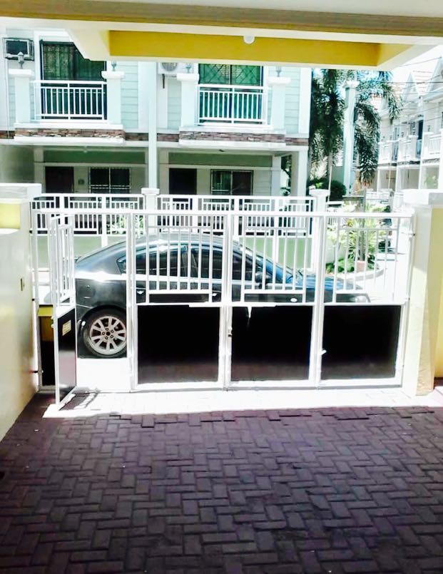 Las Piñas House and Lot for Rent