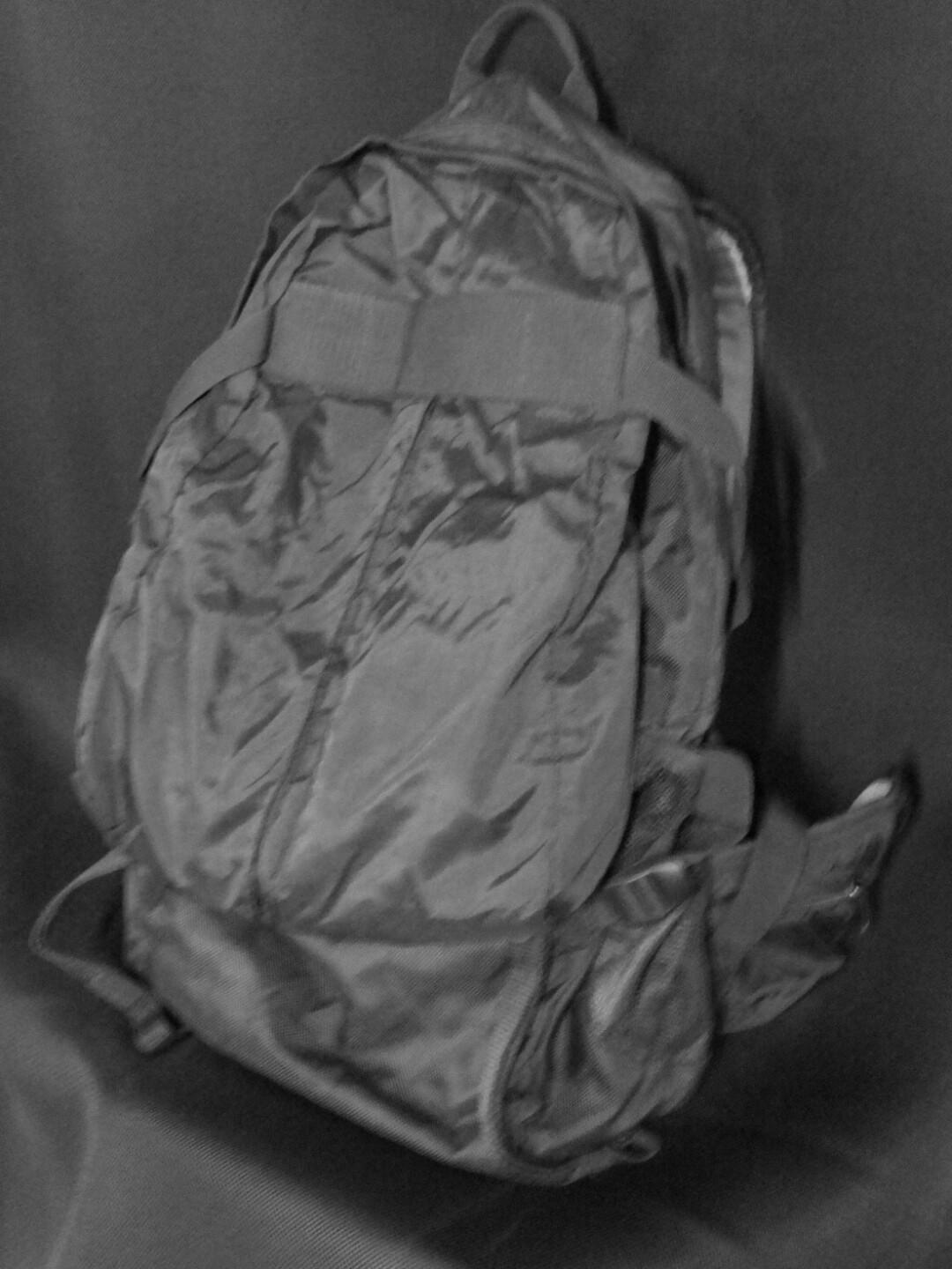 Original Bobcat Backframe (Category: Backpacks) located in Quezon City. Submitted by angeleye7.authentic.source (Listing ID 275906254, Image 1). Description: .