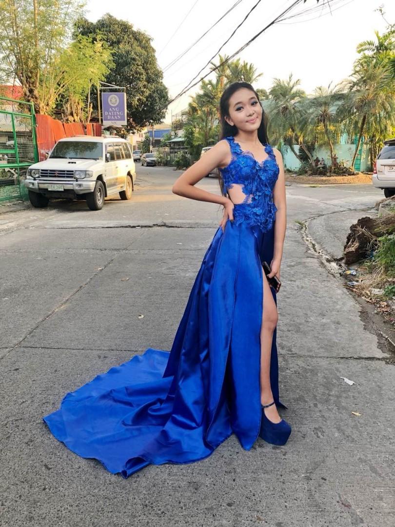 Semi gown for js prom sale