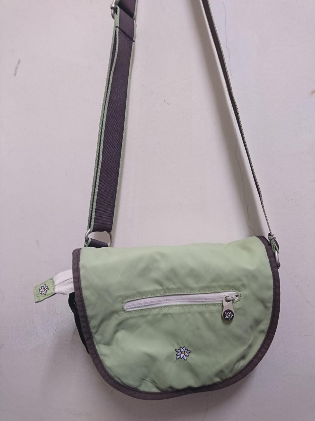 Sherpani sling bag on sale