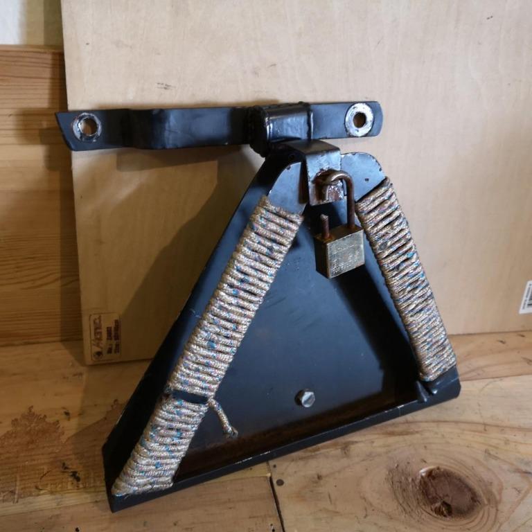 Skateboard Mount for Caferacer, Motorcycles, Motorcycle Accessories on