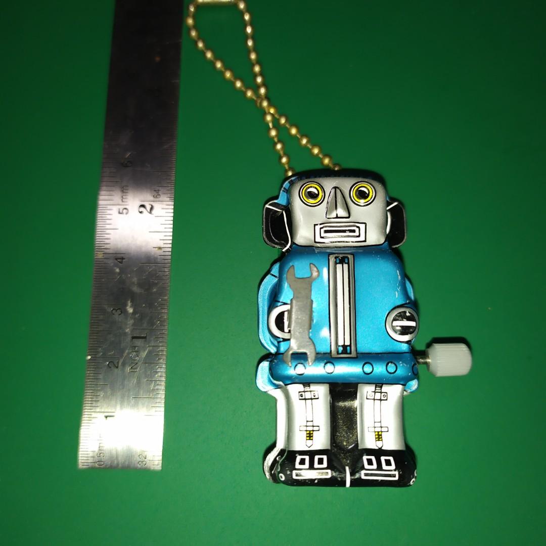 TinToy Robot Wind Up Toy Japan (Category: Vintage Collectibles) located in Bacoor. Submitted by edburton (Listing ID 275932651, Image 1). Description: For Sale Tin Toy Robot Wind Up Toy Made in Japan What you see is what you get Meet up: Jollibee Molino Contact # 09054938393.