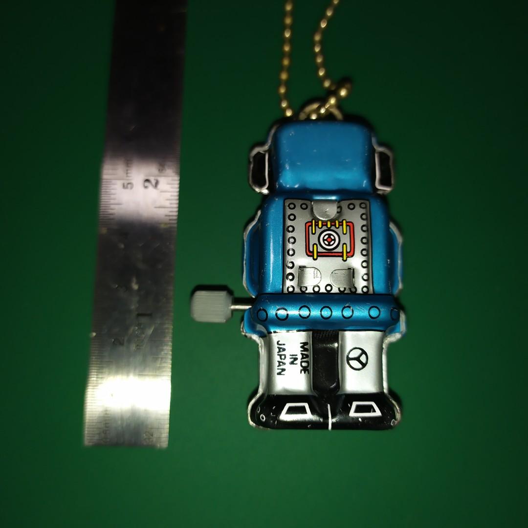 TinToy Robot Wind Up Toy Japan (Category: Vintage Collectibles) located in Bacoor. Submitted by edburton (Listing ID 275932651, Image 2). Description: For Sale Tin Toy Robot Wind Up Toy Made in Japan What you see is what you get Meet up: Jollibee Molino Contact # 09054938393.