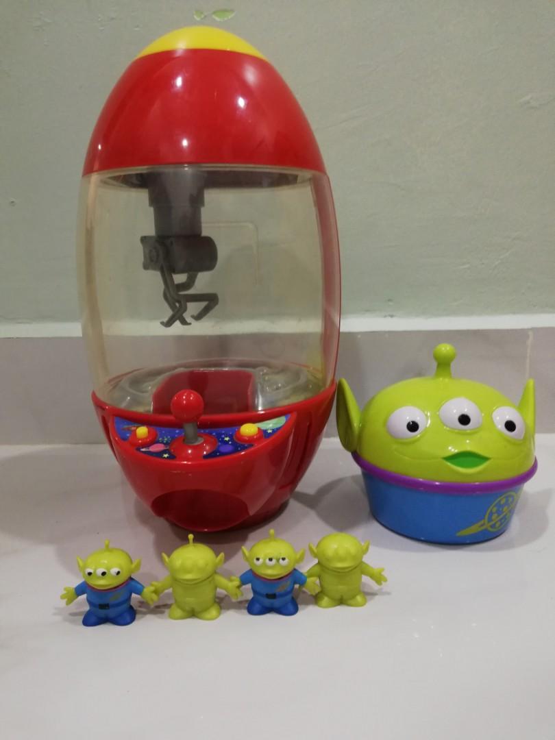 Toy story crane hotsell machine