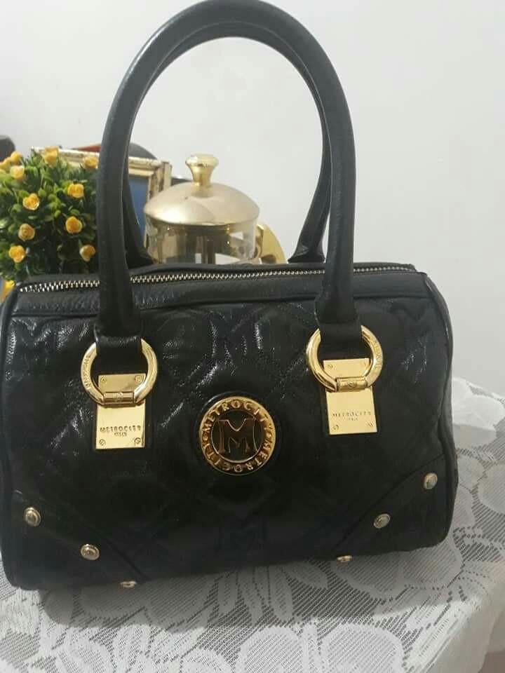 Authentic metrocity doctors bag REPRICED, Women's Fashion, Bags & Wallets,  Cross-body Bags on Carousell