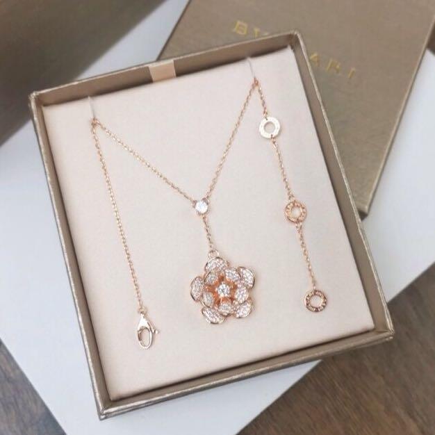Bvlgari flower necklace hot sale