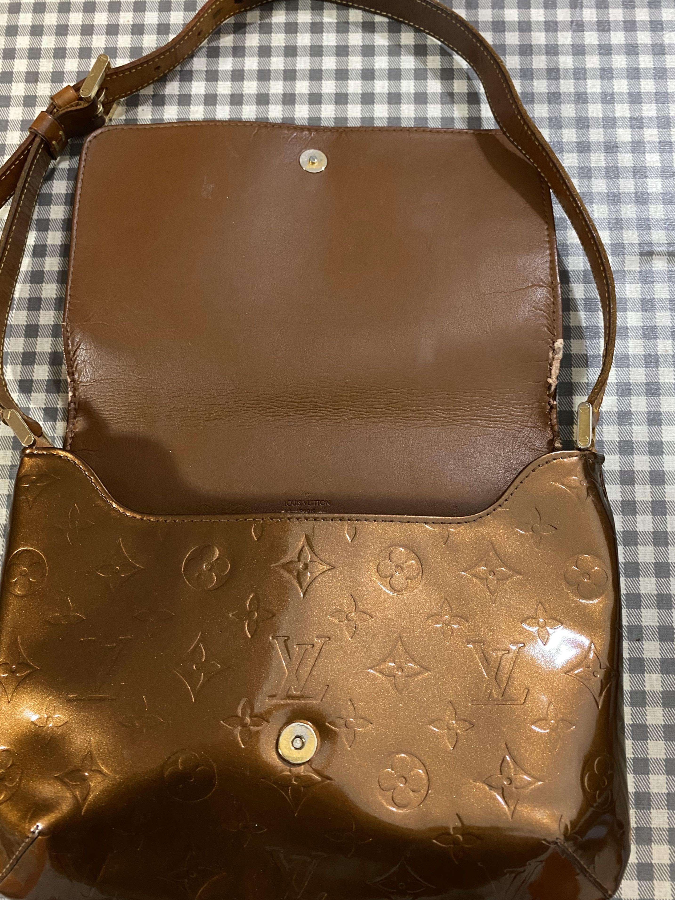 True Thompson, 4, models custom four-figure Louis Vuitton bag