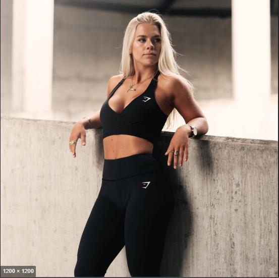 BNWT Gymshark Dreamy Cropped tights Leggings Black Women s