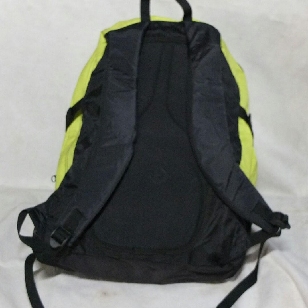 Bobcat backpack (Category: Backpacks) located in Quezon City. Submitted by angeleye7.authentic.source (Listing ID 276056377, Image 3). Description: .