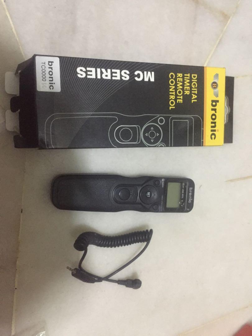 Bronic digital timer remote control (Category: Lighting & Studio Equipment) located in Petaling Jaya. Submitted by brianheu (Listing ID 275958839, Image 1). Description: Bronic digital timer remote control for canon 5d mark 3 or 5d mark vi.