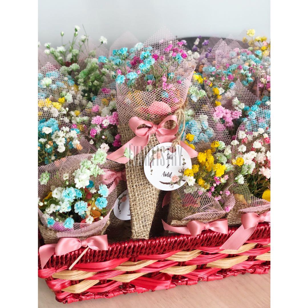 Bunga Rampai Burlap, Hobbies & Toys, Stationery & Craft, Occasions ...