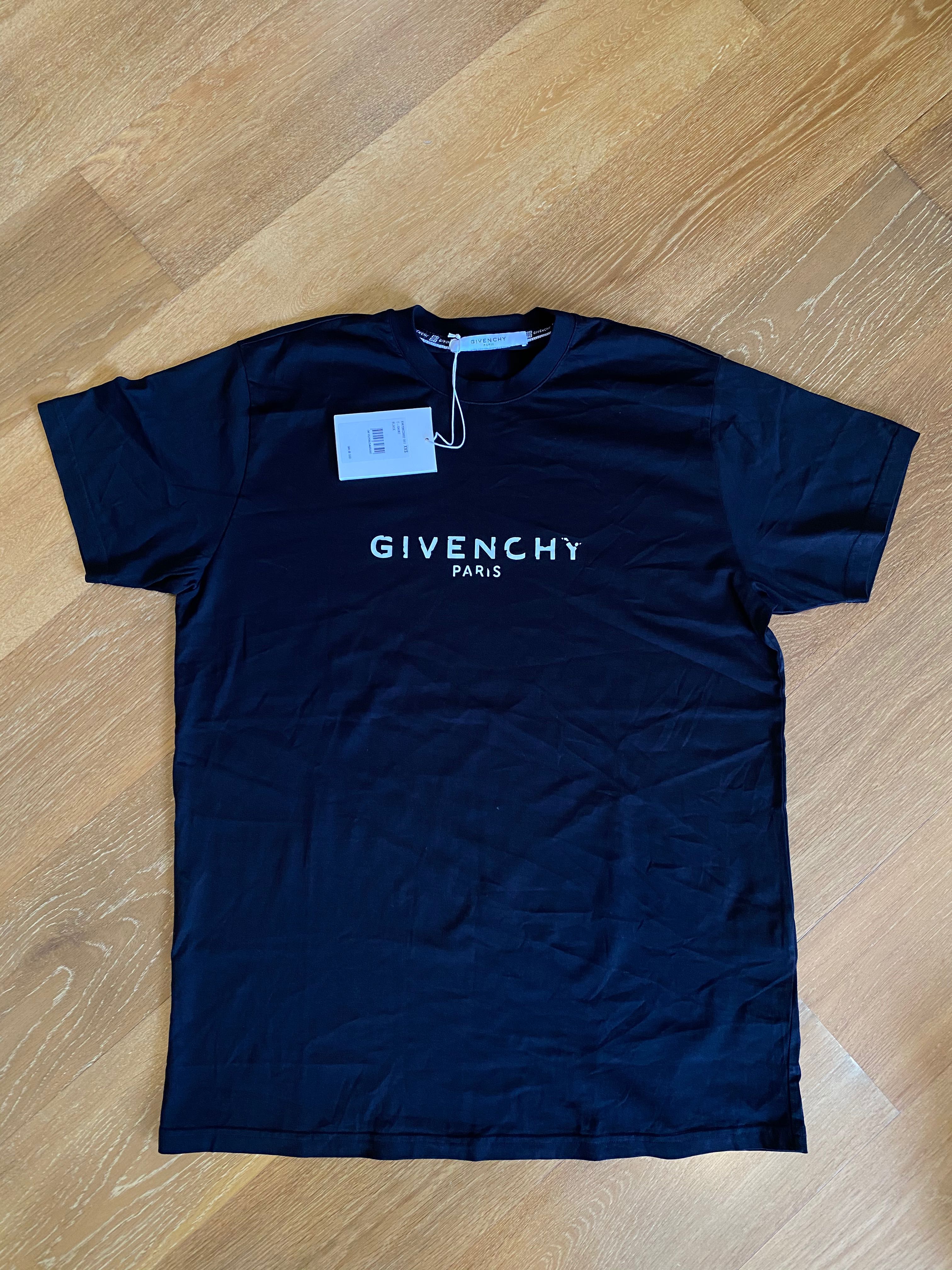 Givenchy 2020 hotsell t shirt