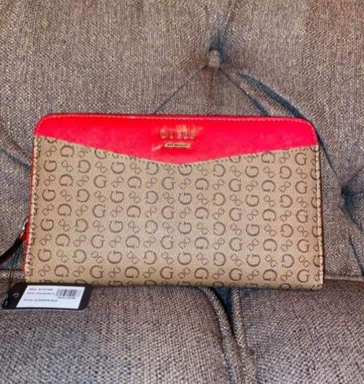 Guess big wallet online