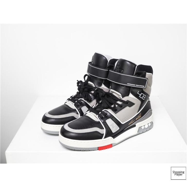 Louis Vuitton LV Trainer Monogram Black White, Men's Fashion, Footwear,  Sneakers on Carousell