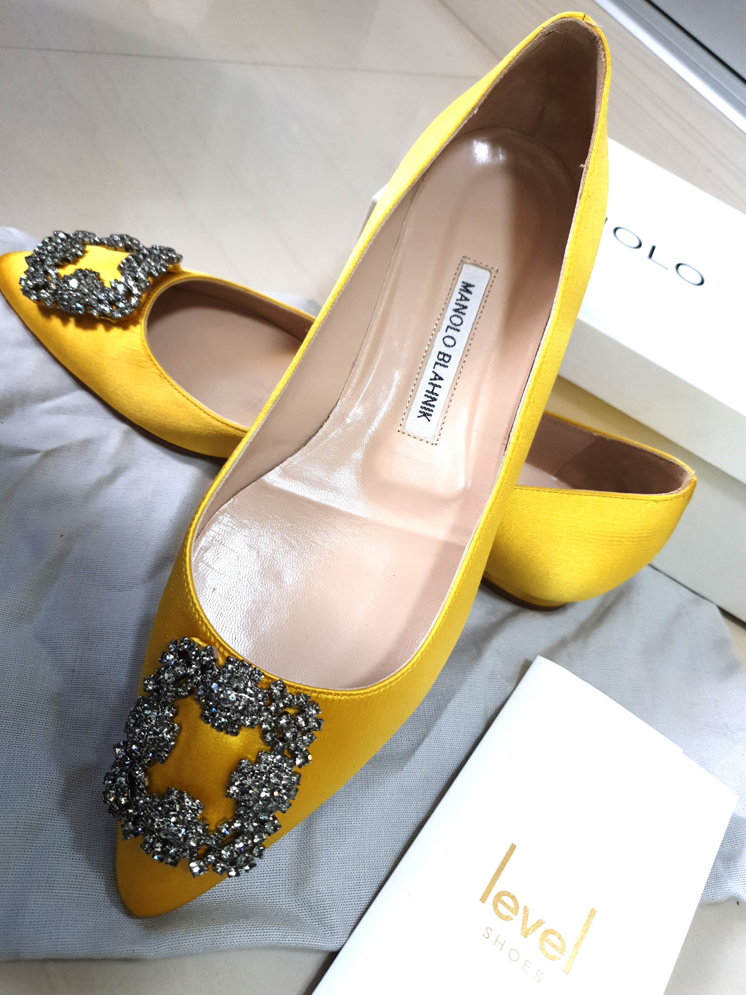 yellow manolo blahnik shoes