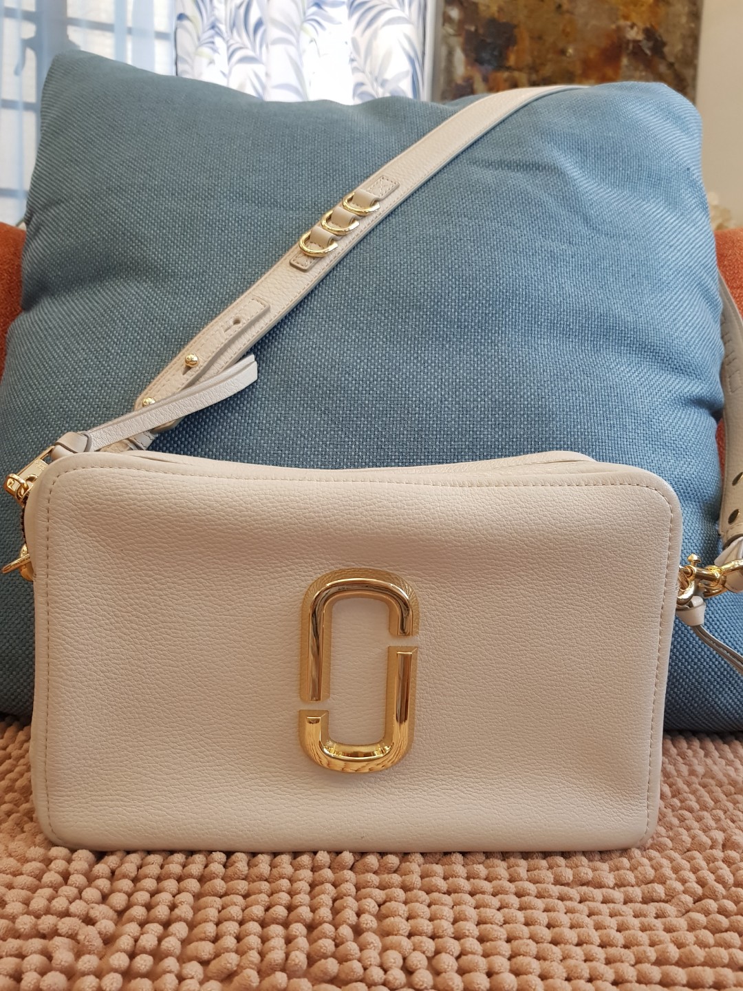 Review on Marc Jacobs soft shot vs snap shot bags 