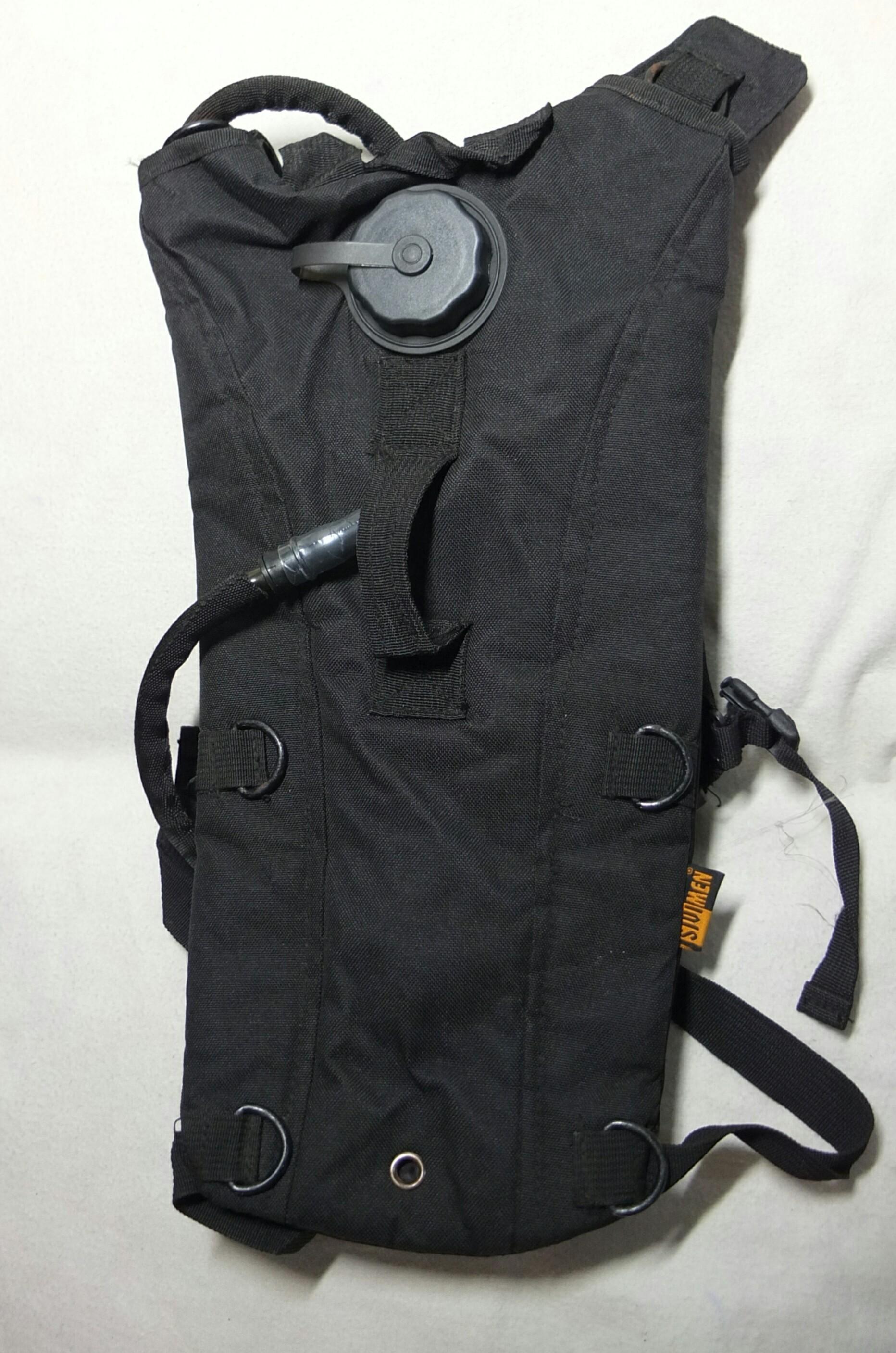 Military Hydration Backpack (Category: Backpacks) located in Quezon City. Submitted by angeleye7.authentic.source (Listing ID 276079031, Image 1). Description: .