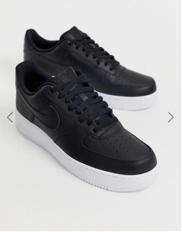 Air force 1 hotsell black with white sole