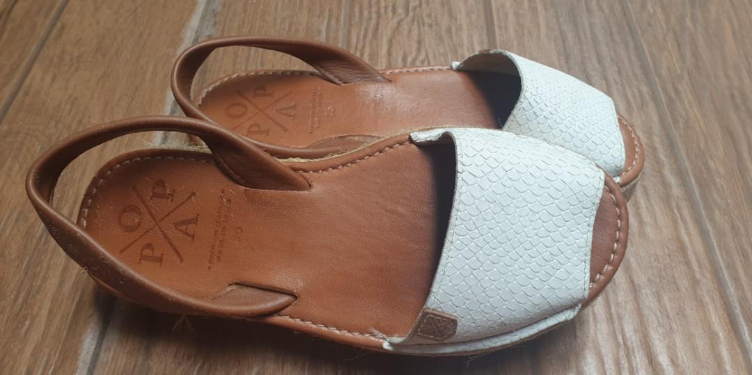 Popa sandals