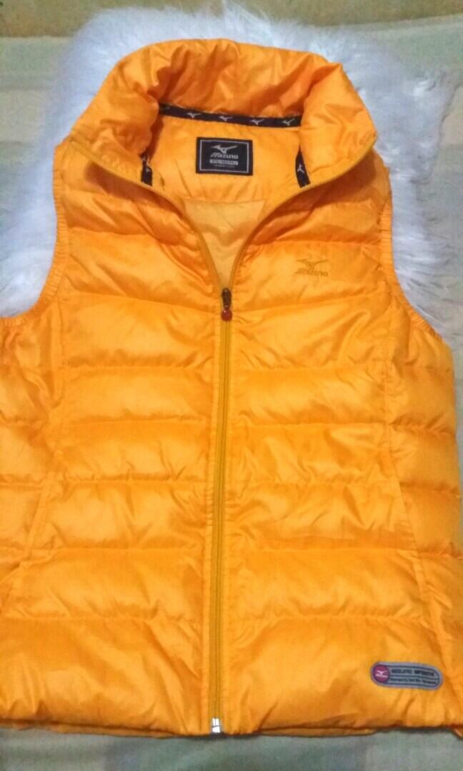 mizuno lightweight jacket