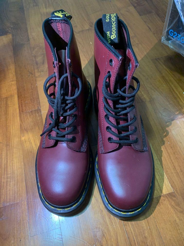 dr martens airwair mens boots