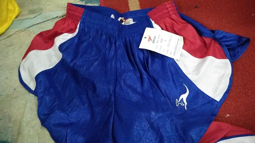 Seluar running (Category: Shorts) located in Ipoh. Submitted by buchubajuburok (Listing ID 276007521, Image 2). Description: Seluar running gaross sze L .combo rm100 4 helai...