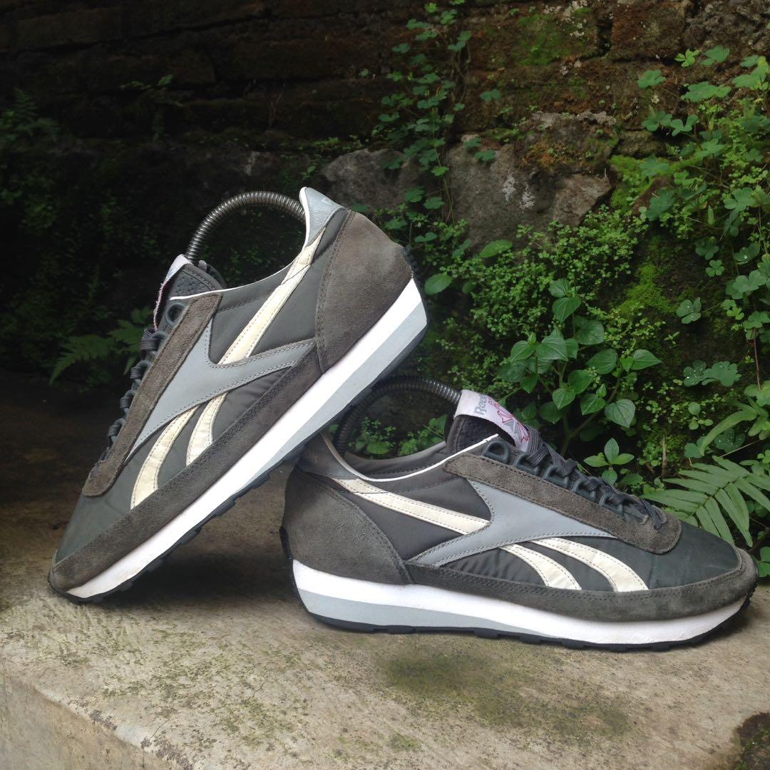reebok aztec retro