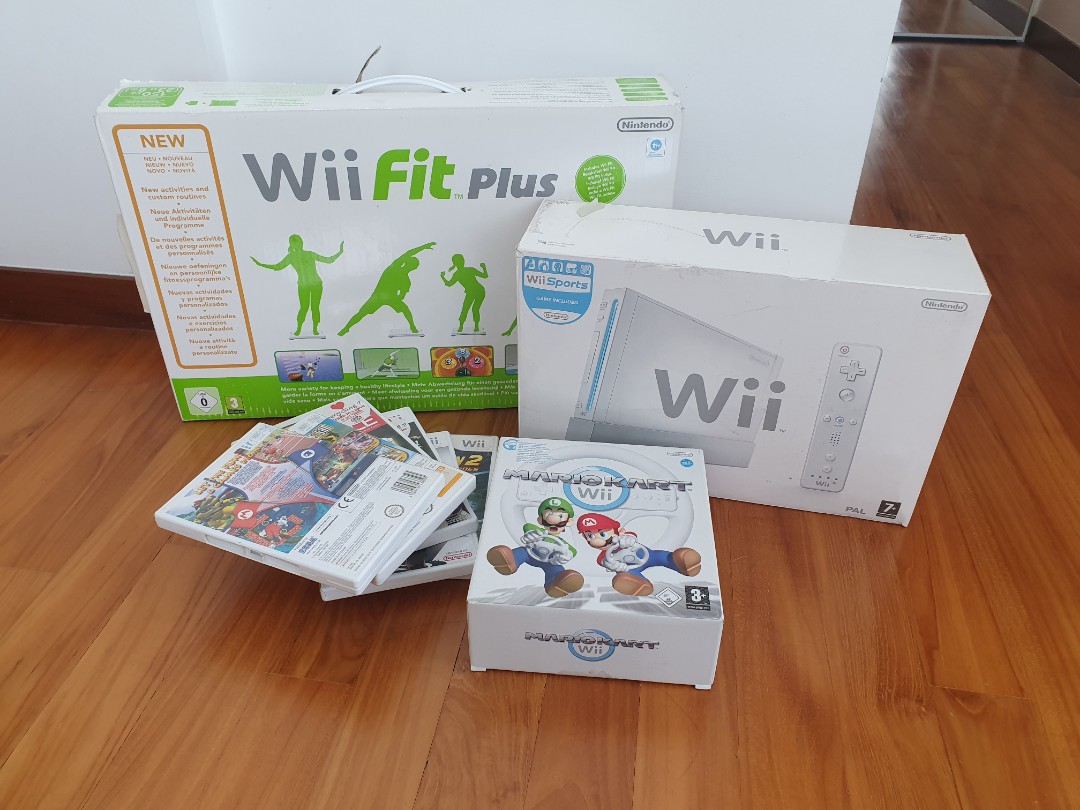 Wii fit shop plus accessories