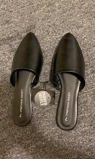 Sirens Faux Leather Pointy Toe Leather Slides