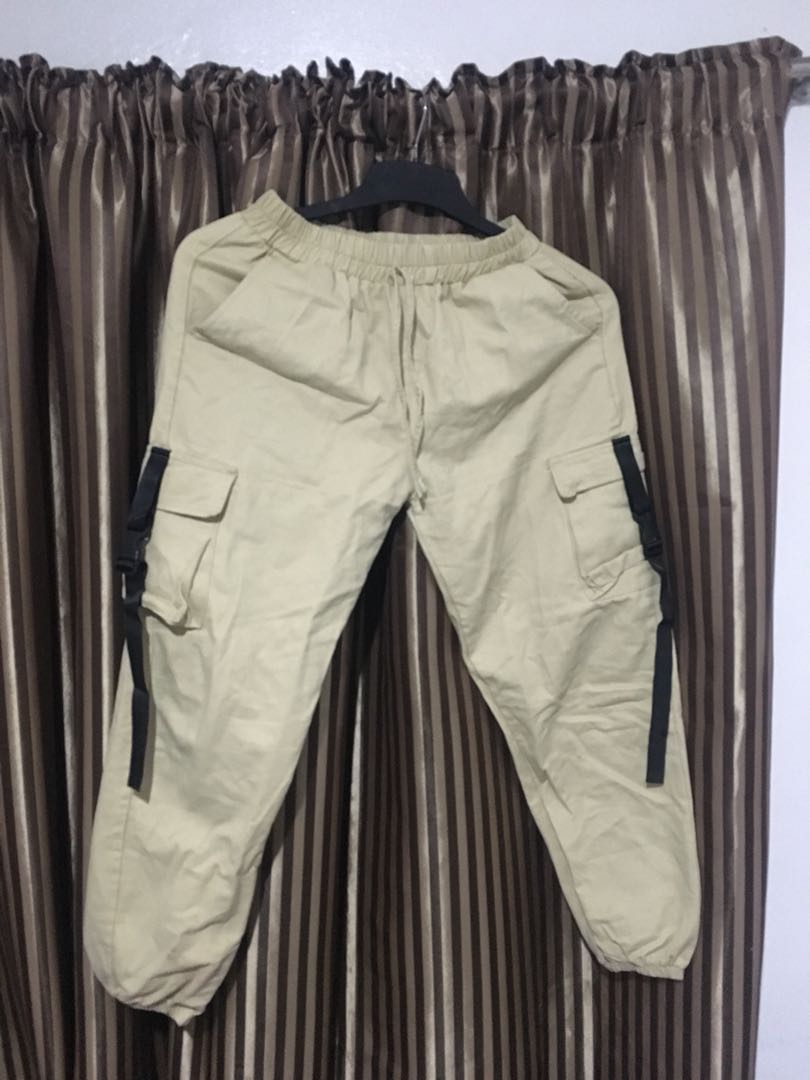 stores that sell khaki pants