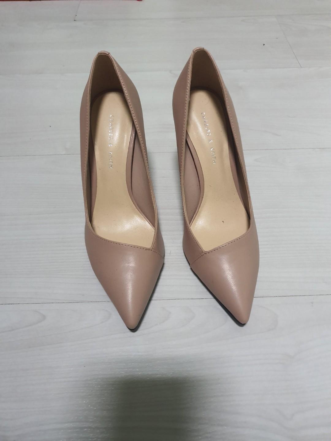 bede Woods Fortov Charles and Keith] BRAND NEW! Asymmetrical Cut Stiletto Pumps size 34,  Women's Fashion, Footwear, Heels on Carousell
