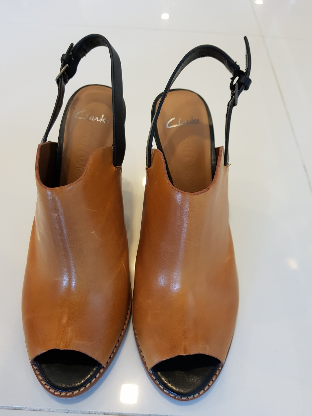 clarks brown heels